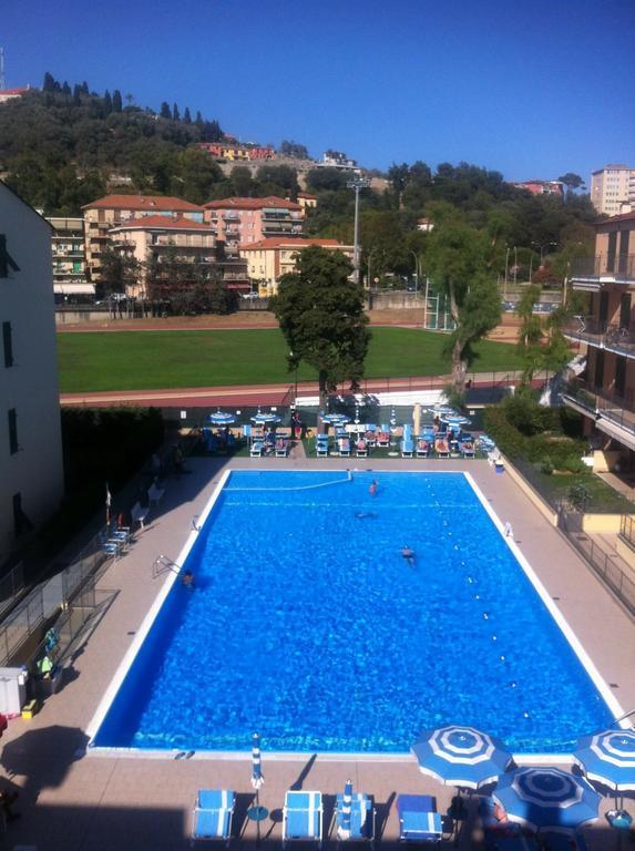 אימפריה Appartamento Vista Mare Con Piscina Cala Di Sole מראה חיצוני תמונה